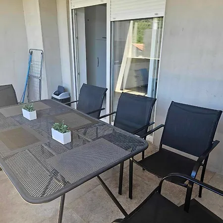 Apartman Vale Apartment *