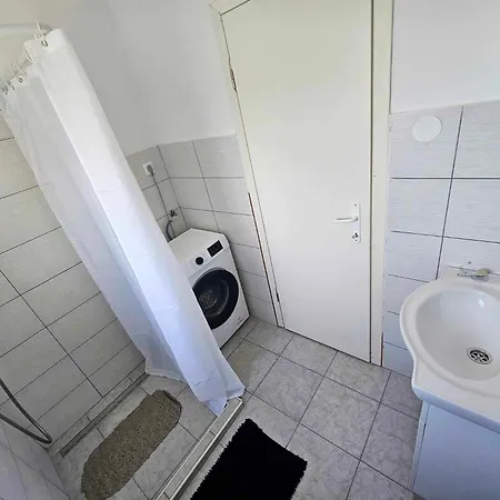 Apartment Apartman Vale